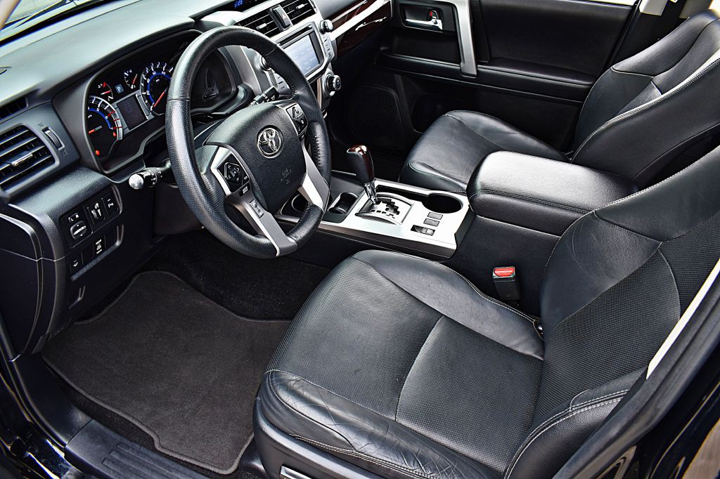 2017 Toyota 4Runner Image 15