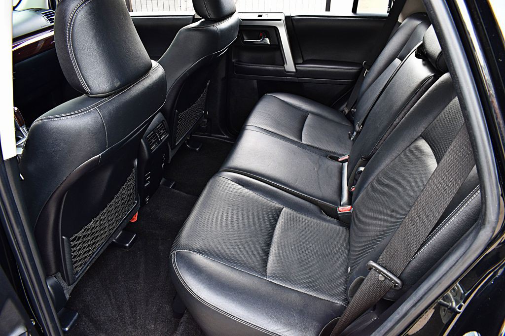 2017 Toyota 4Runner Image 17