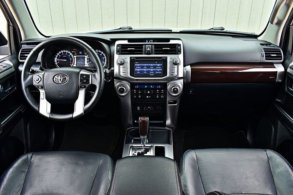 2017 Toyota 4Runner Image 23