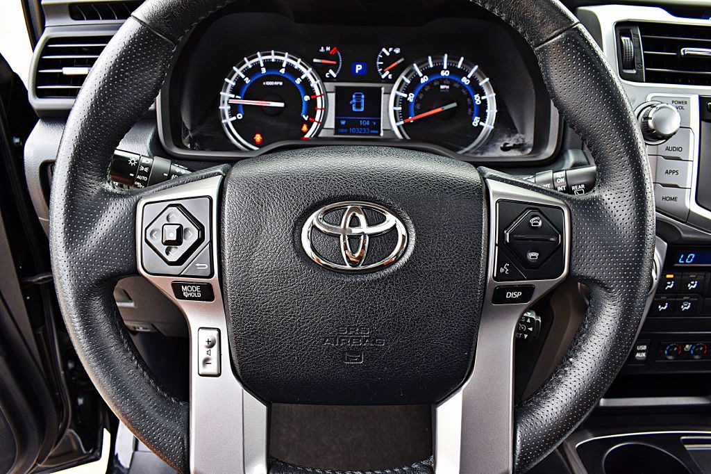 2017 Toyota 4Runner Image 36