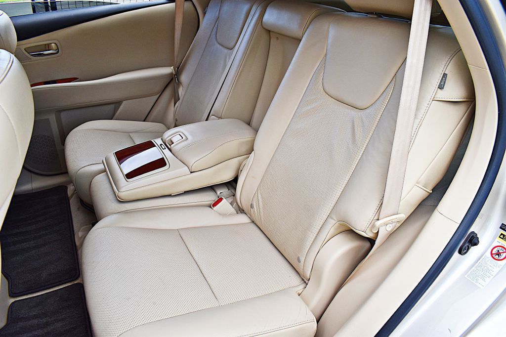 2012 Lexus RX Image 19