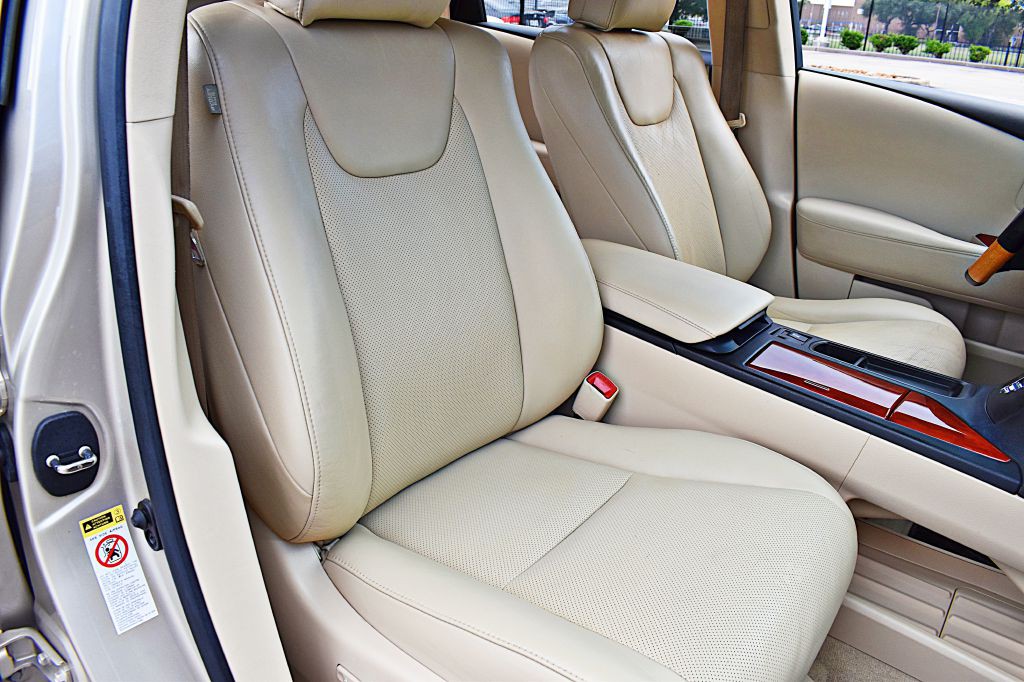 2012 Lexus RX Image 21