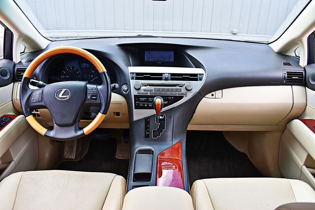2012 Lexus RX Image 24