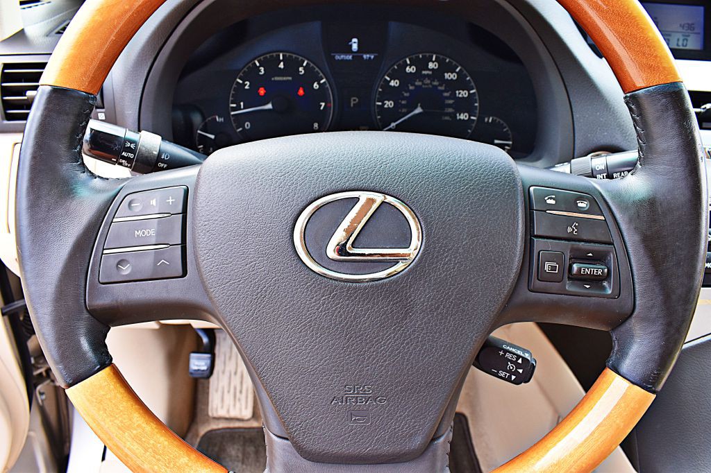 2012 Lexus RX Image 36