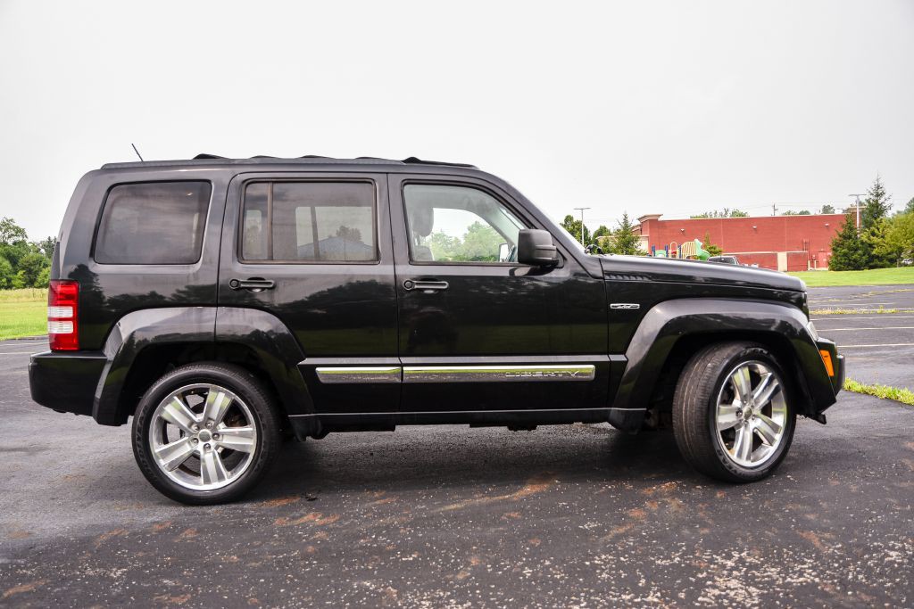 2012 Jeep Liberty Image 8