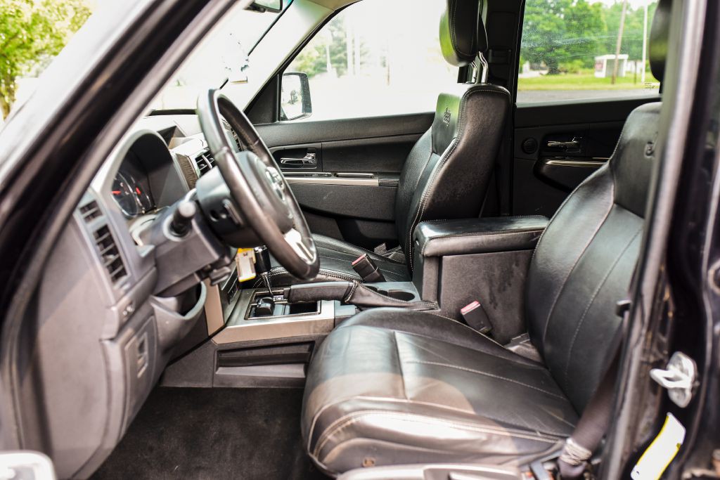 2012 Jeep Liberty Image 9