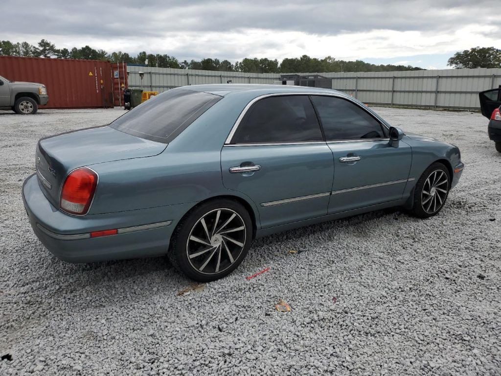 2003 Hyundai XG Image 4
