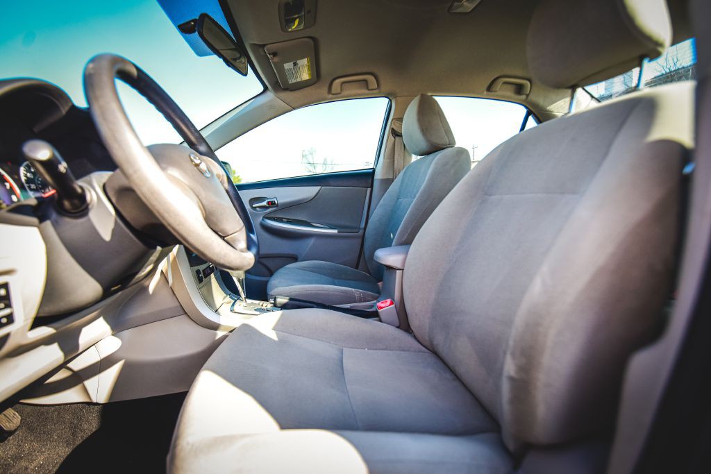 2011 Toyota Corolla Image 7