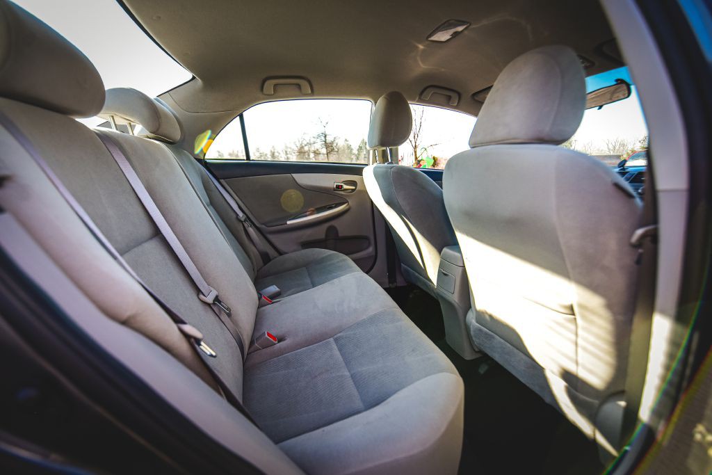 2011 Toyota Corolla Image 9