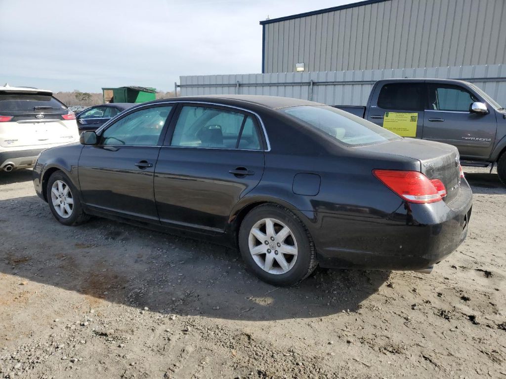 2006 Toyota Avalon Image 2