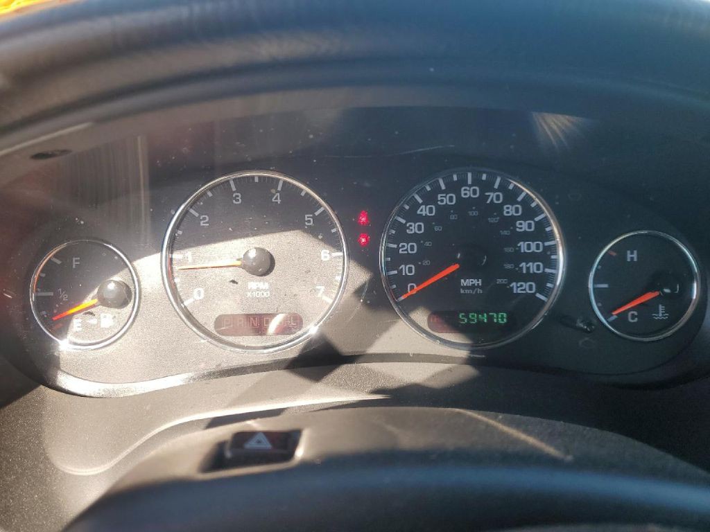 2003 Chrysler Concorde Image 9