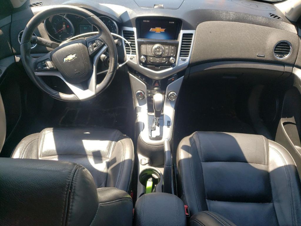 2012 Chevrolet Cruze Image 8