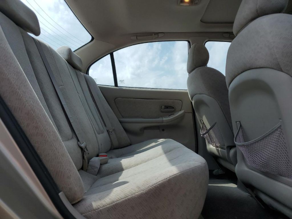 2006 Hyundai Elantra Image 8