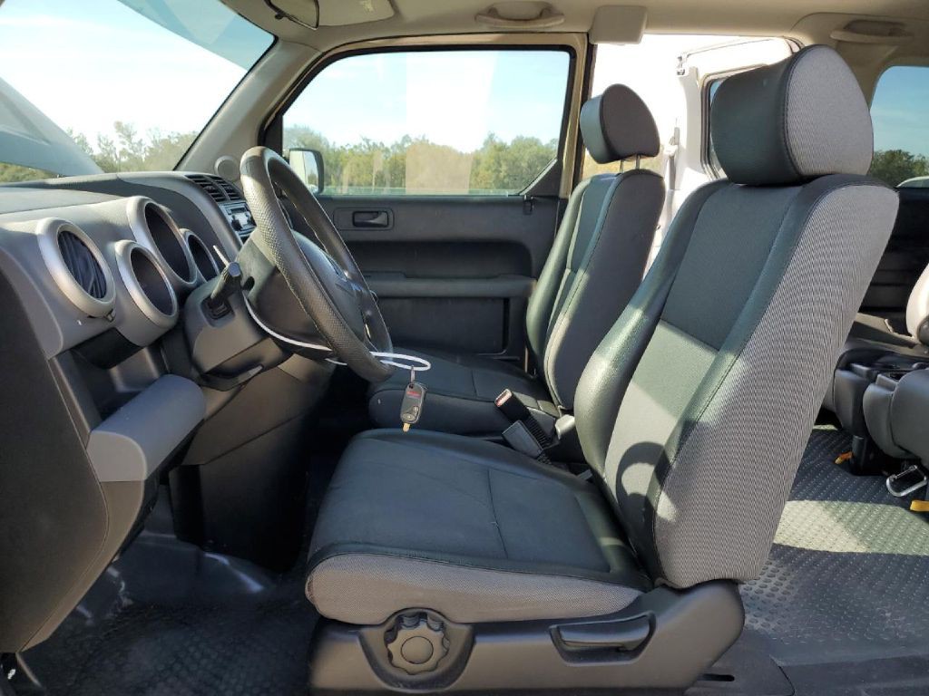 2005 Honda Element Image 7