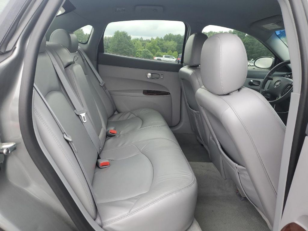 2007 Buick Lacrosse Image 7