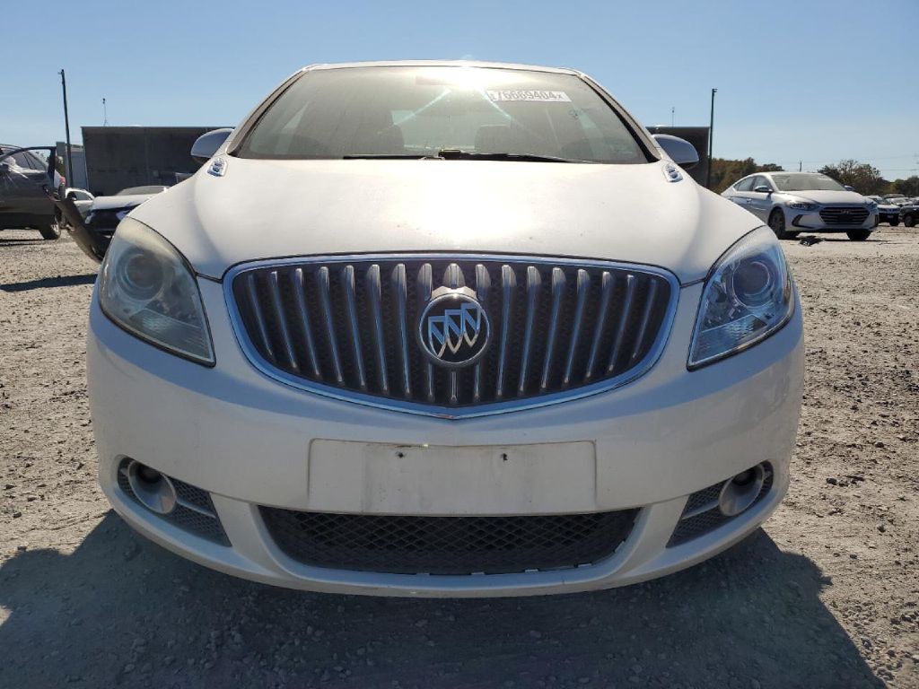 2013 Buick Verano Image 2