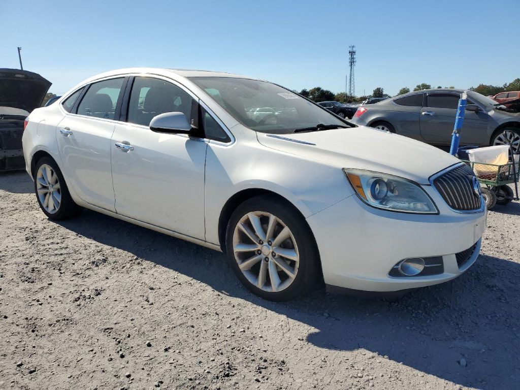2013 Buick Verano Image 3