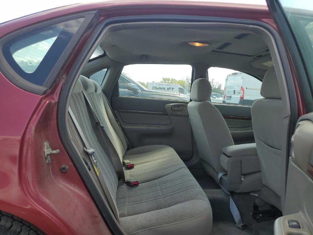 2005 Chevrolet Impala Image 9