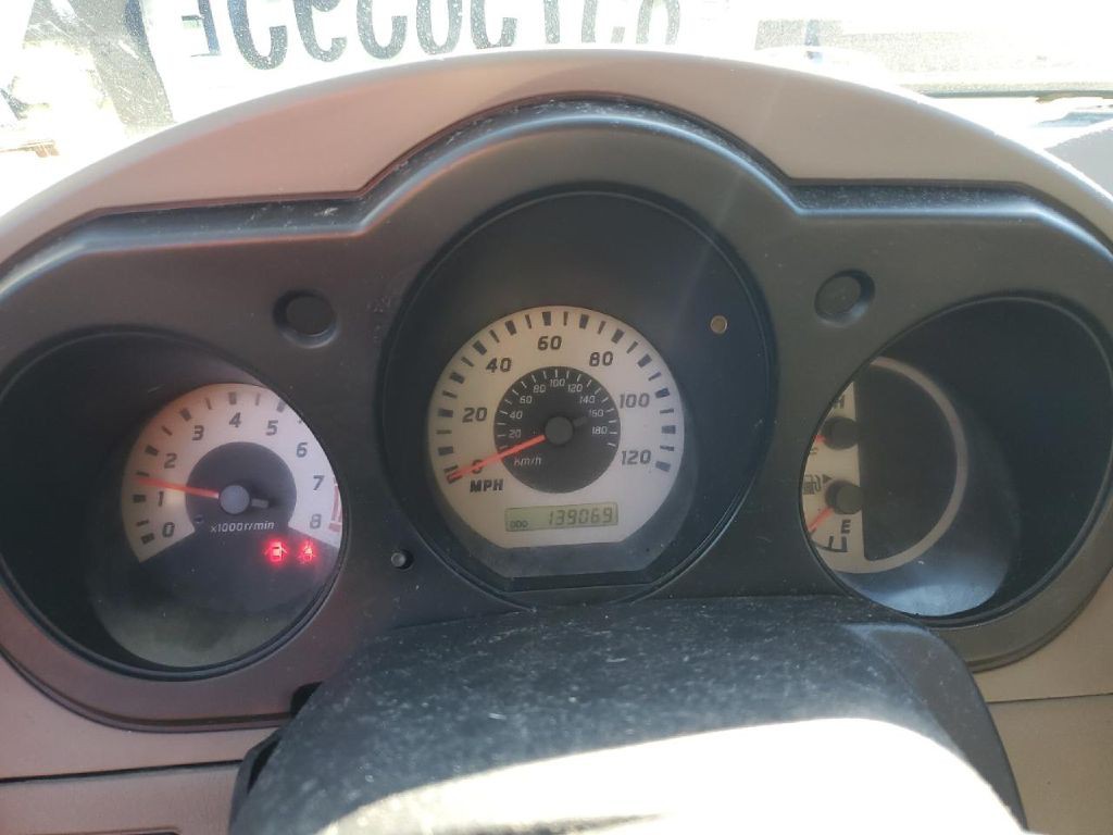 2004 Nissan Xterra Image 9