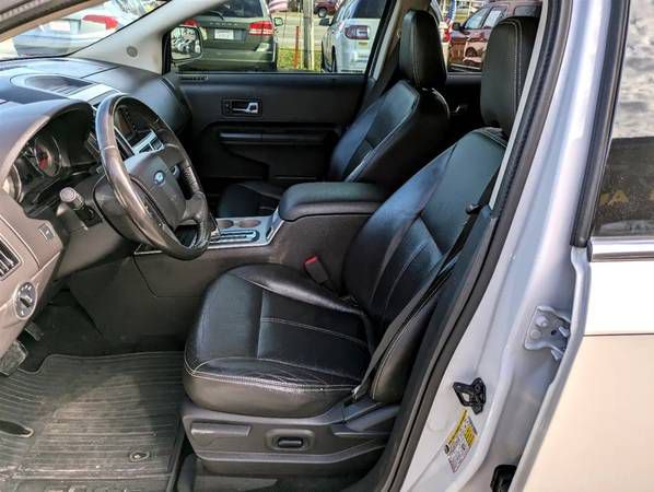 2010 Ford Edge Image 10