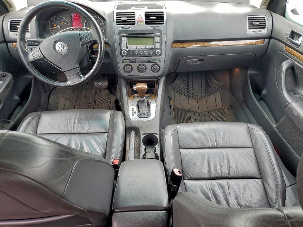 2005 Volkswagen Jetta Image 8