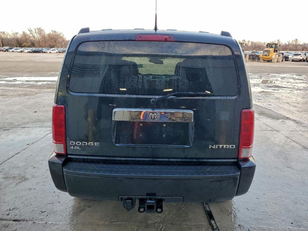 2011 Dodge Nitro Image 5