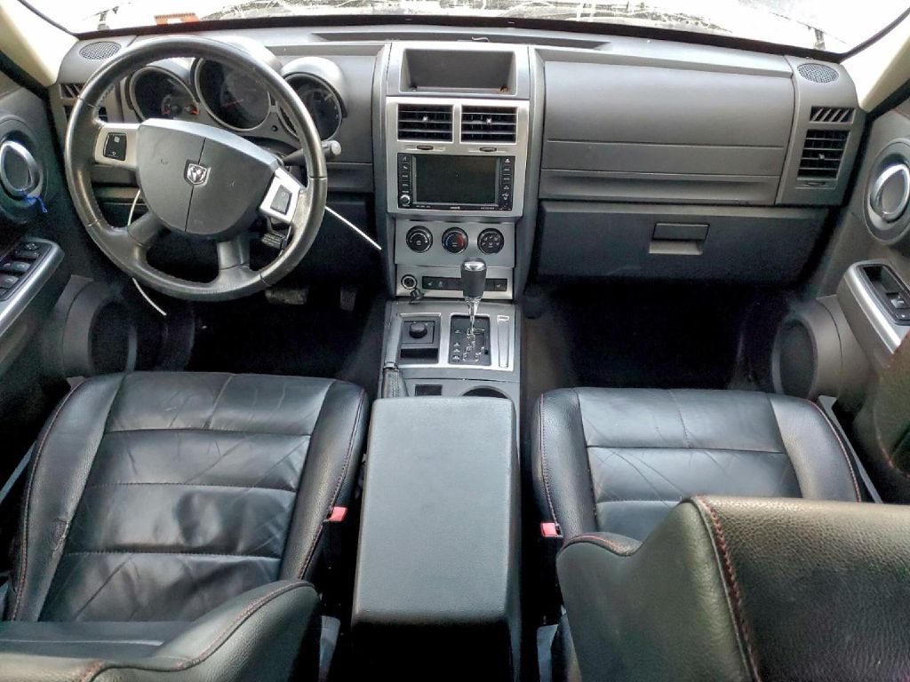 2011 Dodge Nitro Image 8