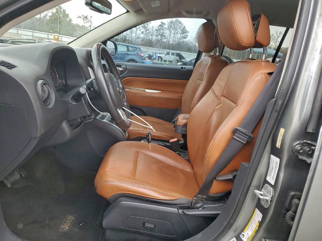 2014 Jeep Compass Image 8