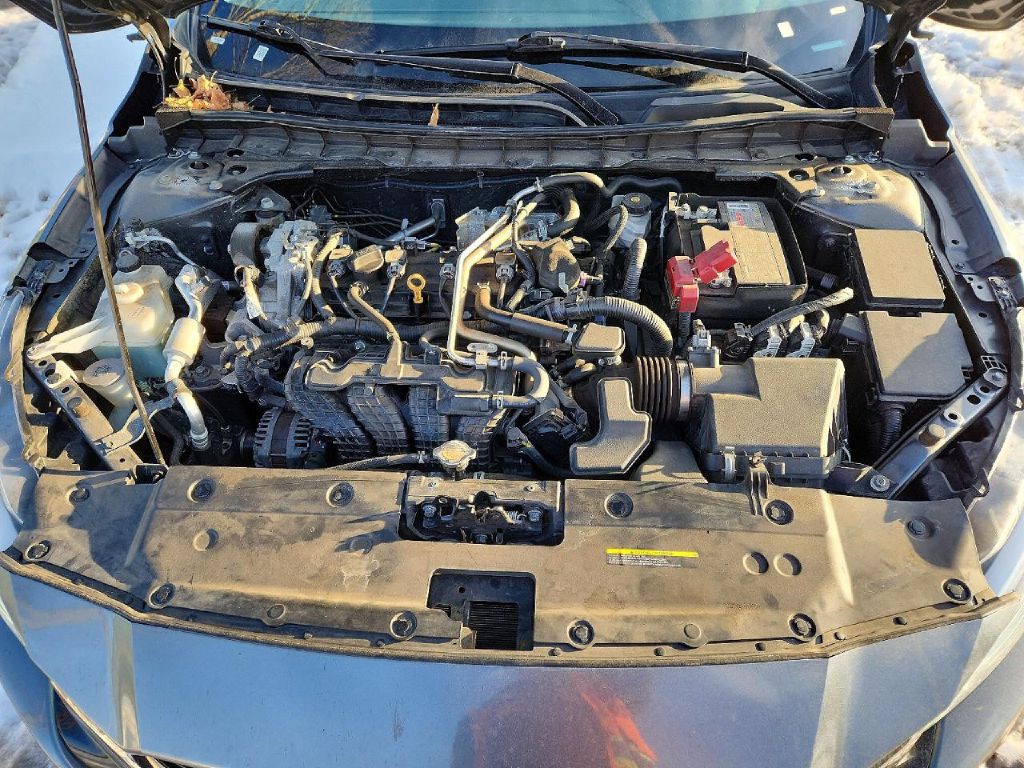 2022 Nissan Altima Image 10