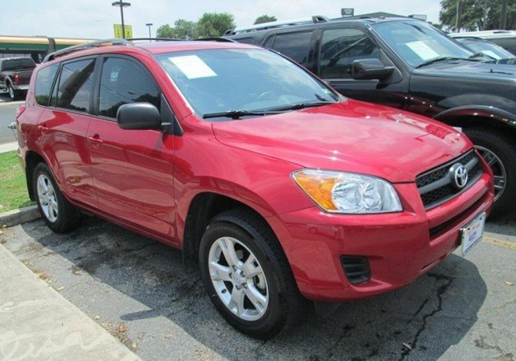 2011 Toyota Rav4 Image 2