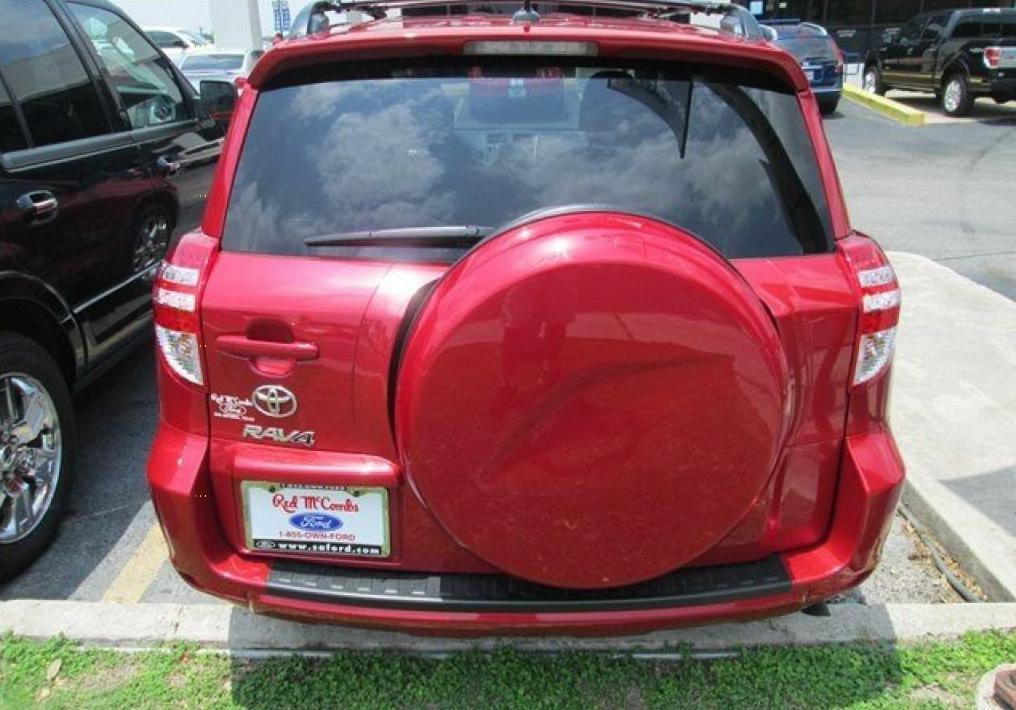 2011 Toyota Rav4 Image 3