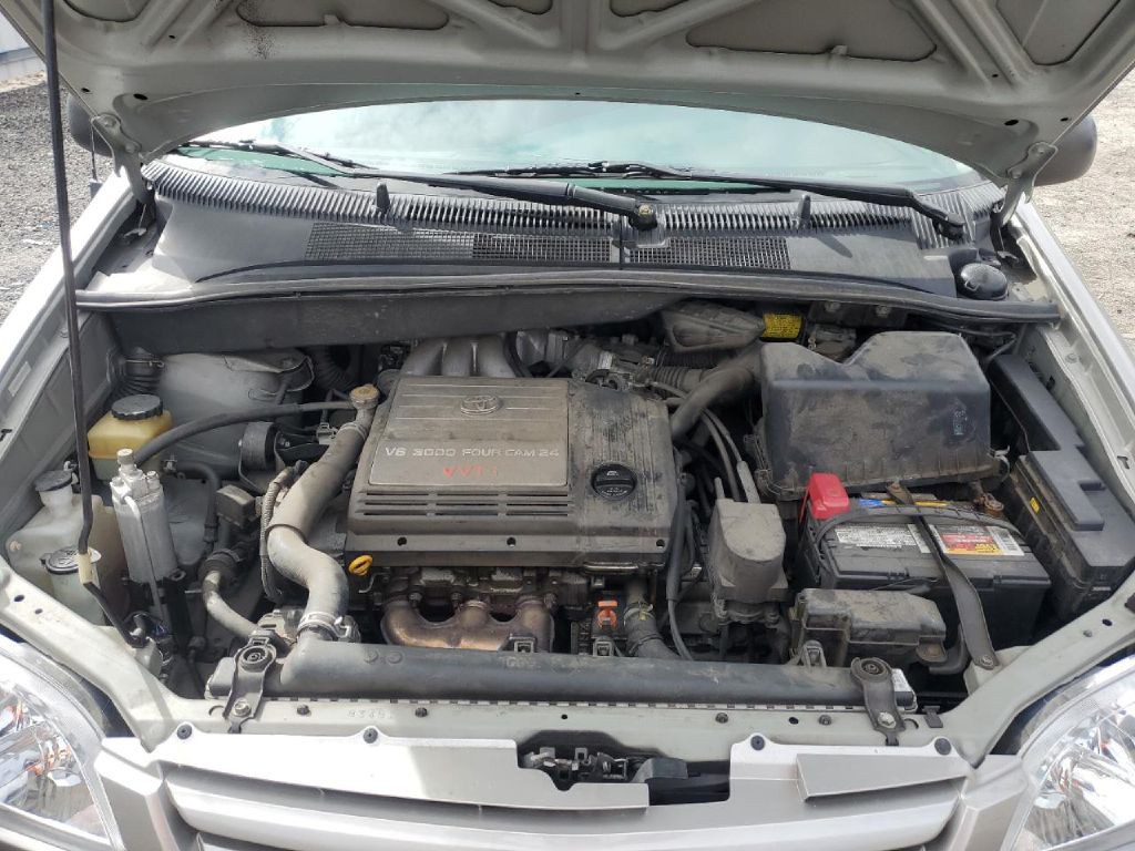 2002 Toyota Sienna Image 12