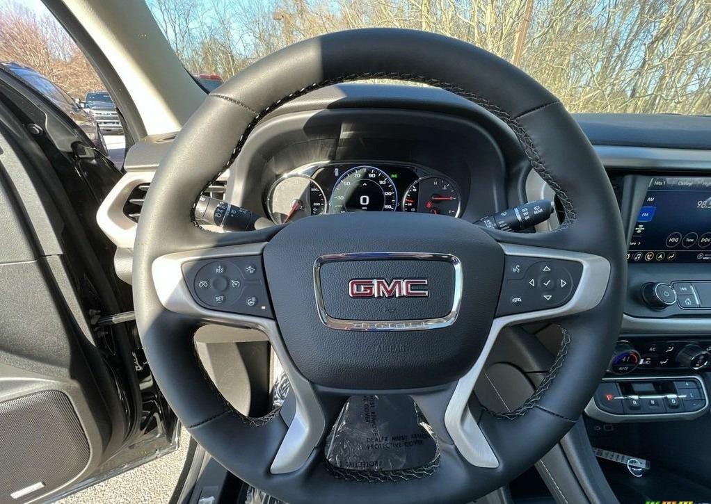 2023 GMC Acadia Image 6