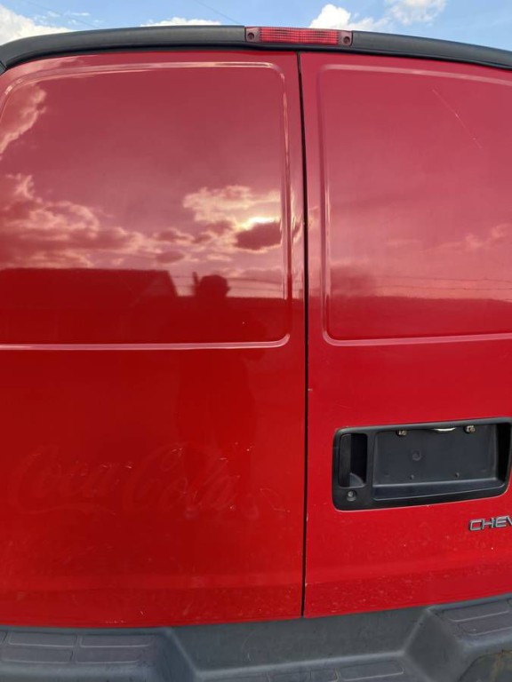 2011 Chevrolet Express Image 6