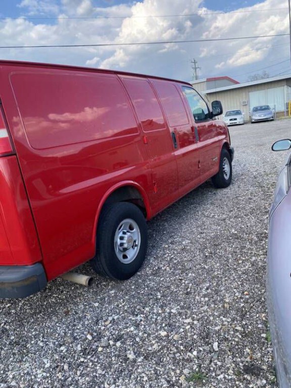2007 Chevrolet Express Image 4