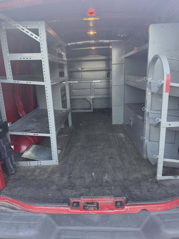 2007 Chevrolet Express Image 4