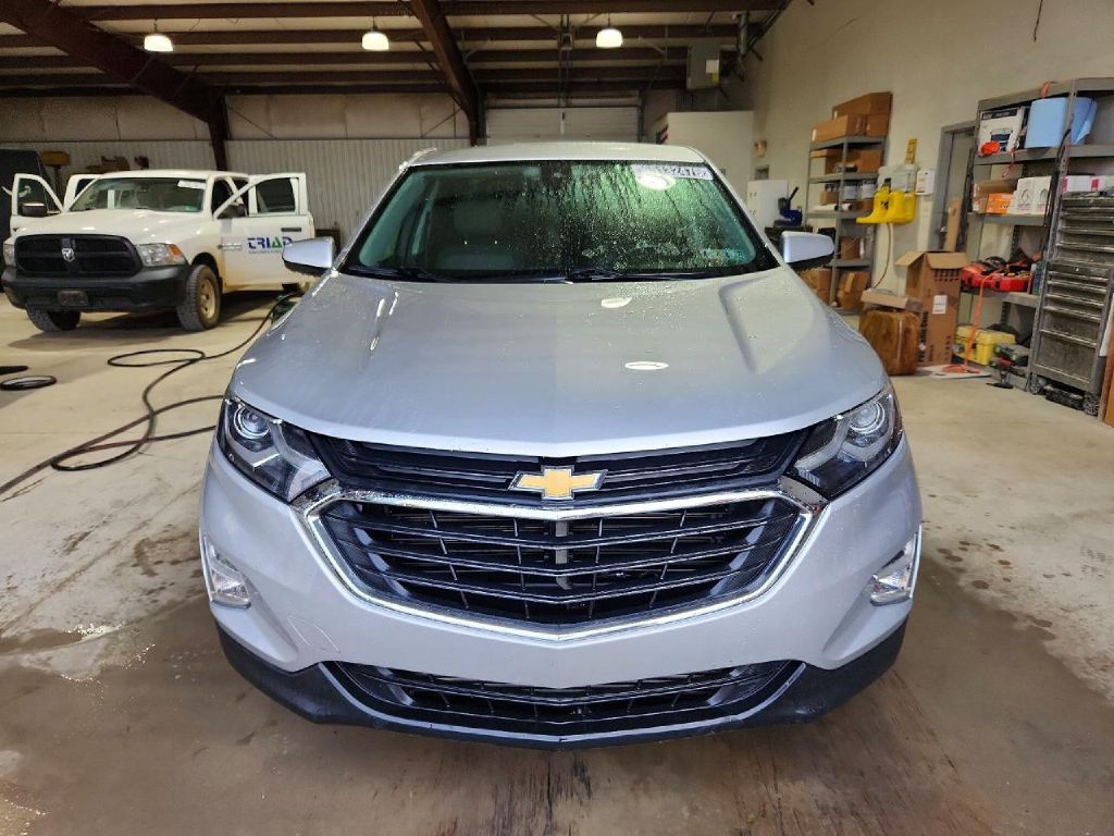 2020 Chevrolet Equinox Image 2