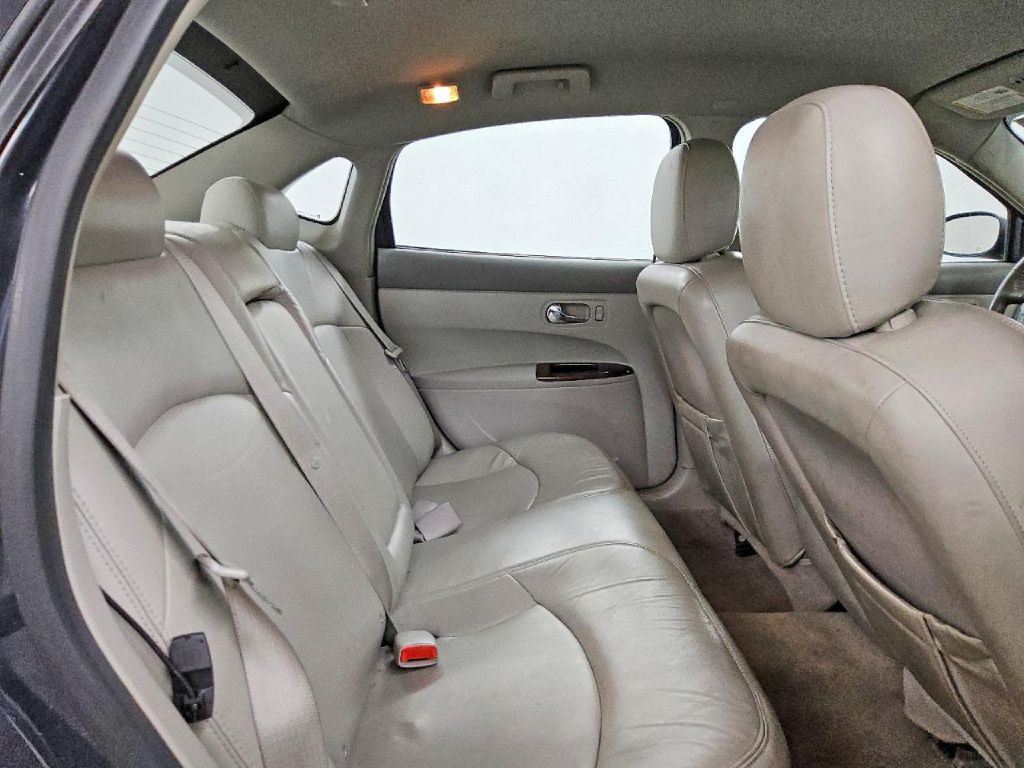2008 Buick Lacrosse Image 9
