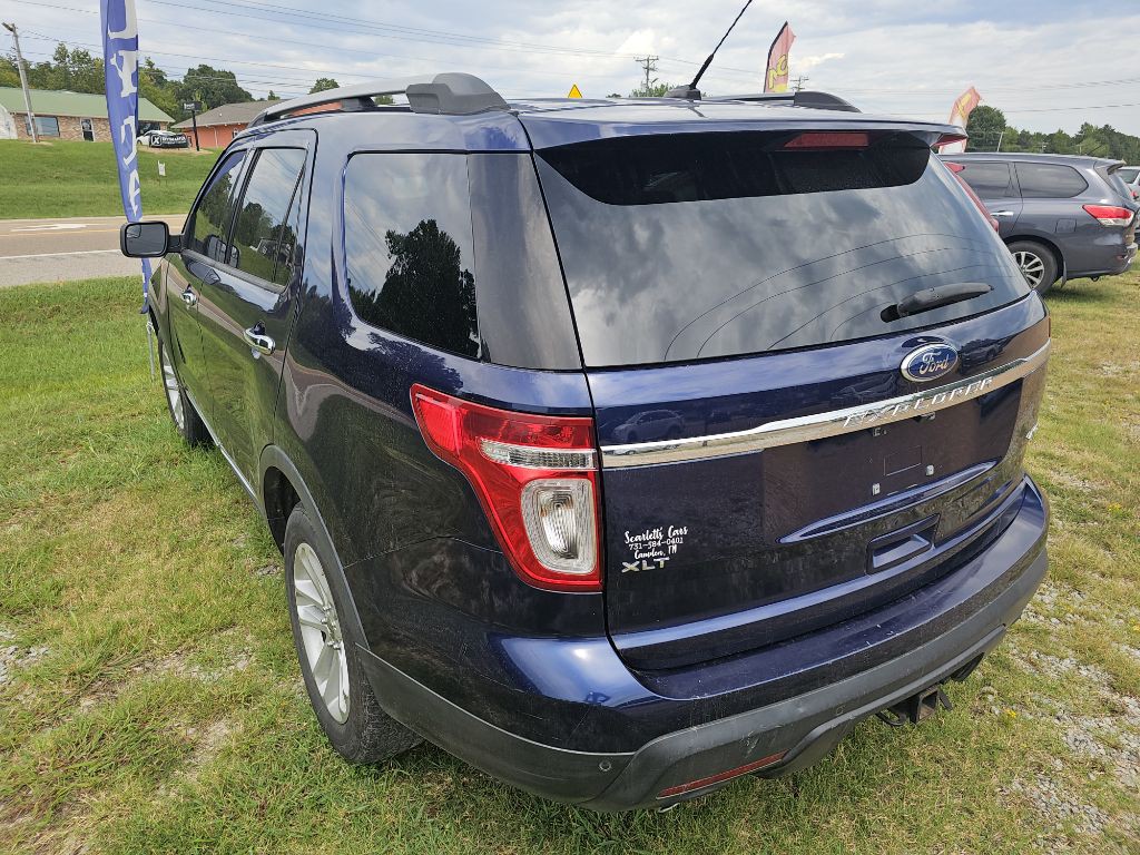2011 Ford Explorer Image 2