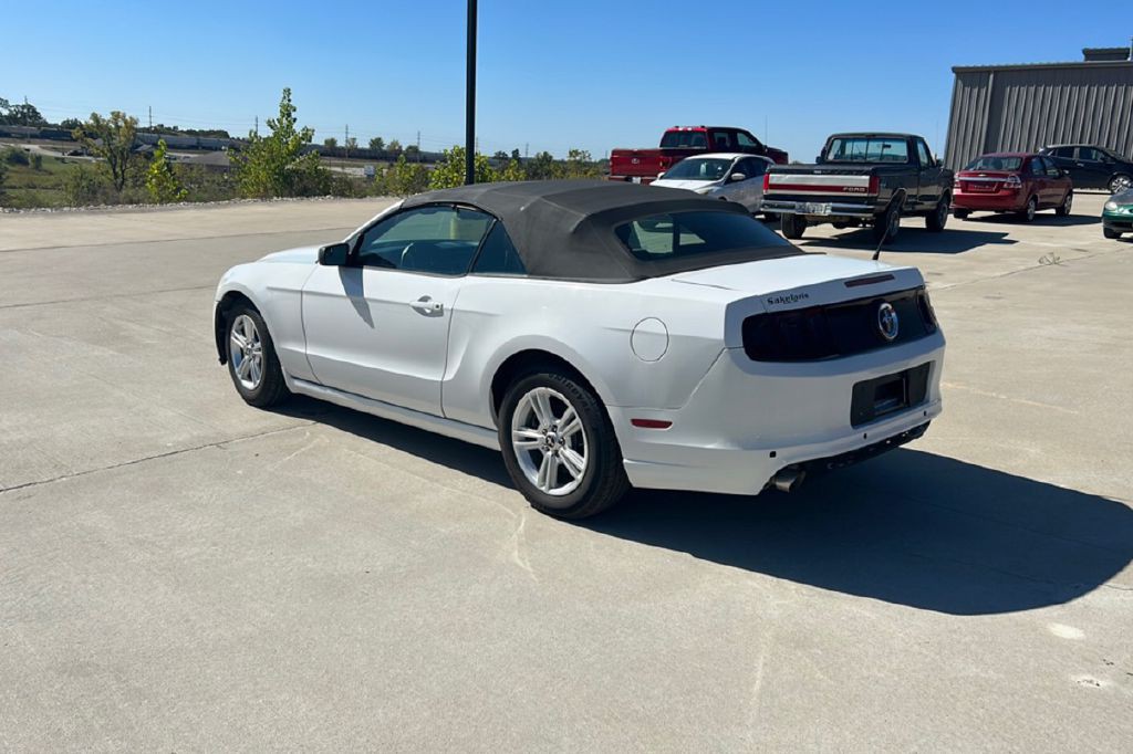 2014 Ford Mustang Image 3