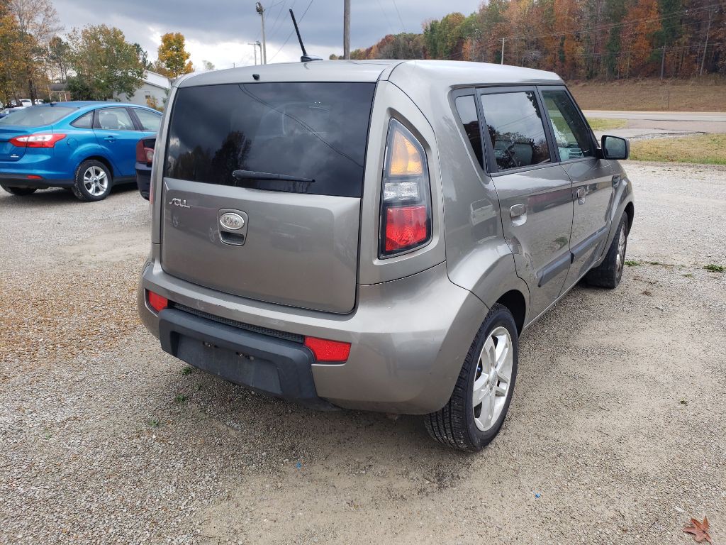 2010 Kia Soul Image 2