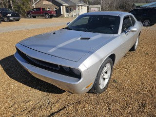 Image for 2012 Dodge Challenger SXT ID: 7056119