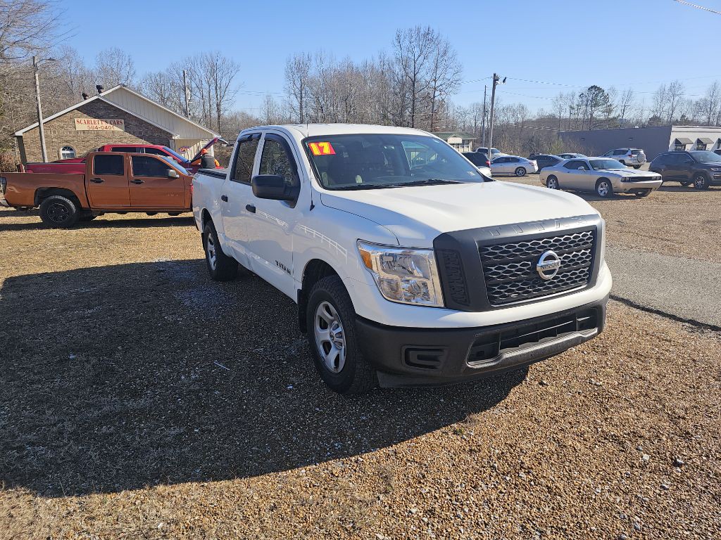 2017 Nissan Titan Image 3