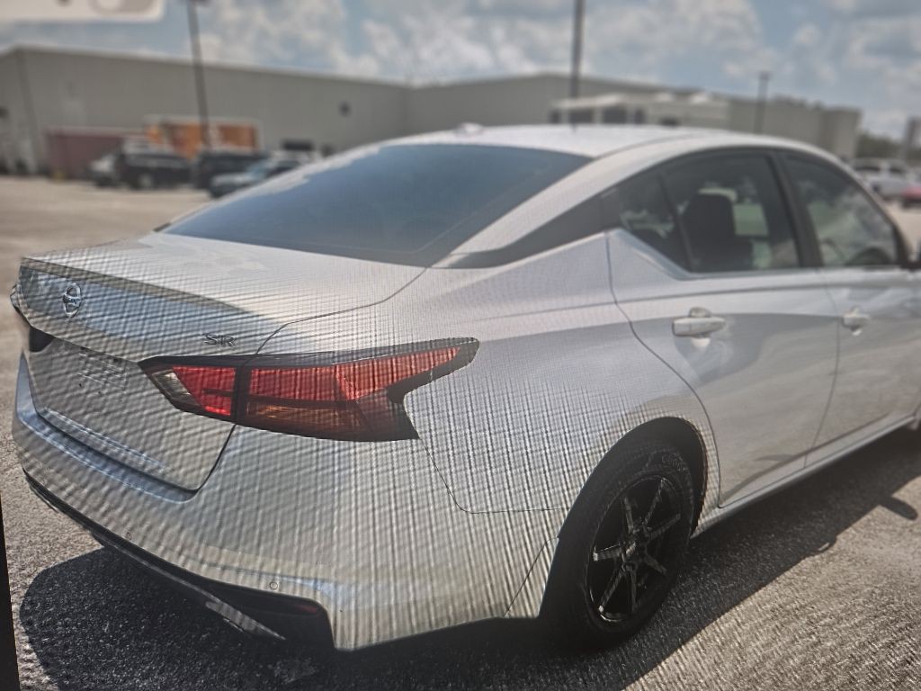 2020 Nissan Altima Image 3