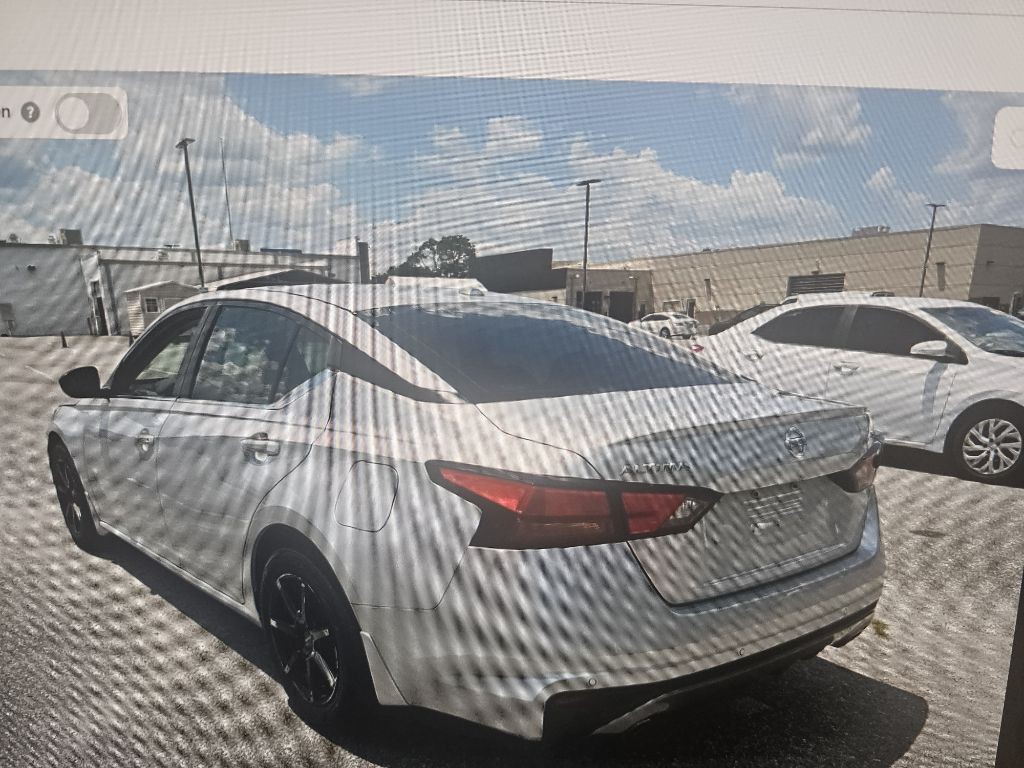 2020 Nissan Altima Image 5