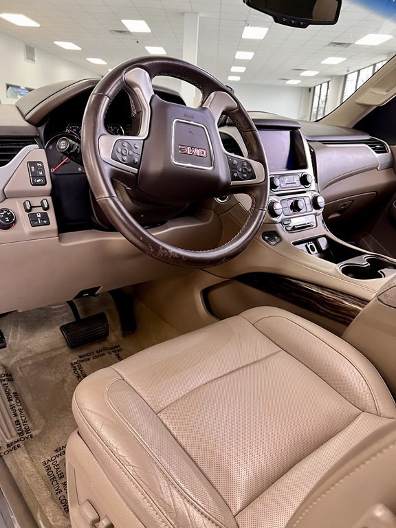 2015 GMC Yukon Image 13