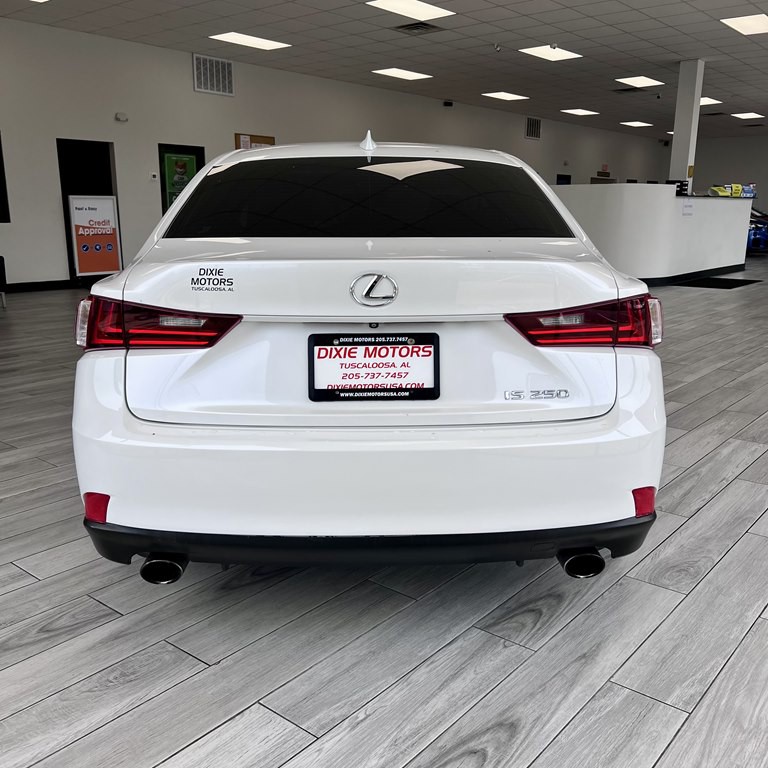 2015 Lexus IS Image 8