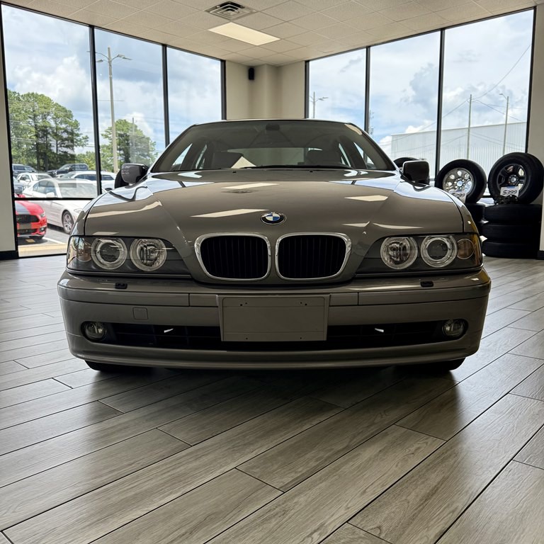 2002 BMW 5 Series Image 2