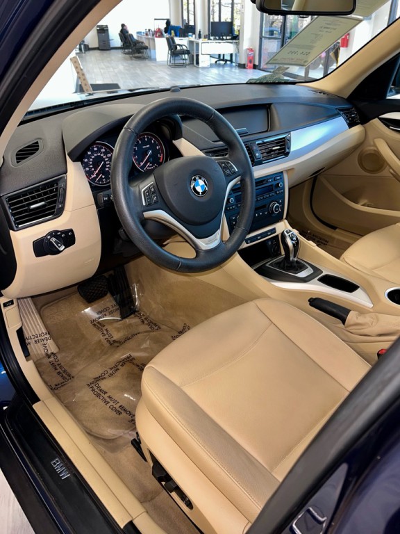 2013 BMW X1 Image 12