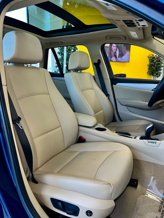 2013 BMW X1 Image 15